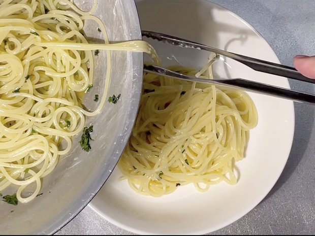 パスタの盛り付け