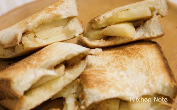 アップルパイ風!りんごホットサンドの作り方・レシピ