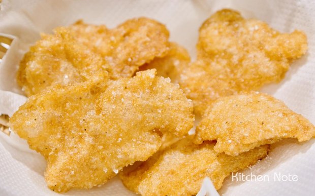 外サク!中とろ〜り!エビせんべいの作り方・レシピ|上新粉で作るやり方|ミニダッチオーブンで揚げ物|スナック・チップスでキャンプのおやつに
